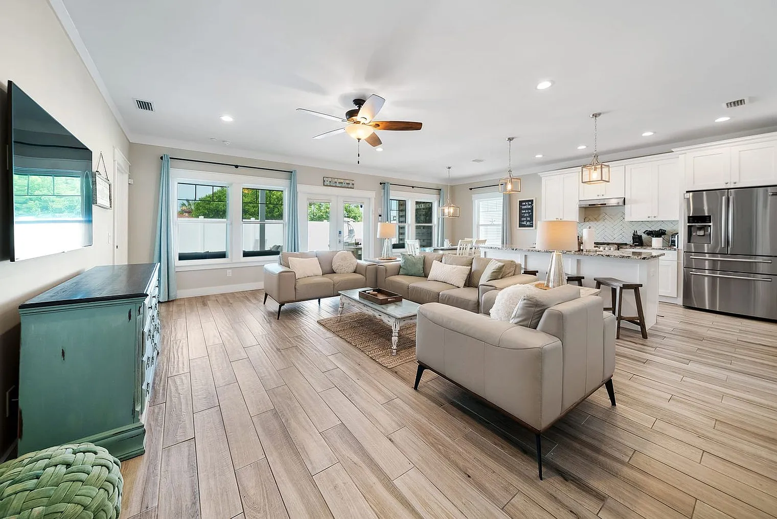 3 bed, 2.0 bath, 1496 sqft, $10,044 — Photo 1