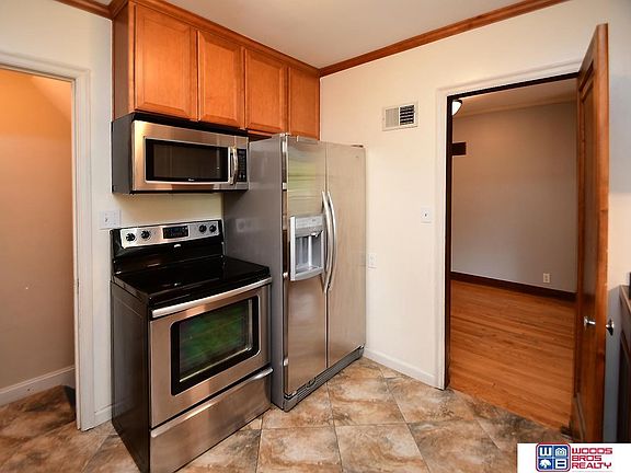3rd image of 3725 C St