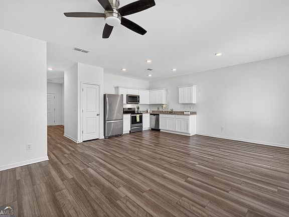 5th image of 64 Thetford Way