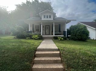 609 Mountain View Ave, Maryville, TN 37803