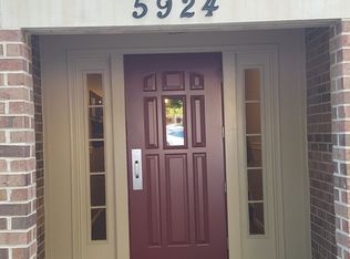 5924 Cove Landing Rd APT 101, Burke, VA 22015