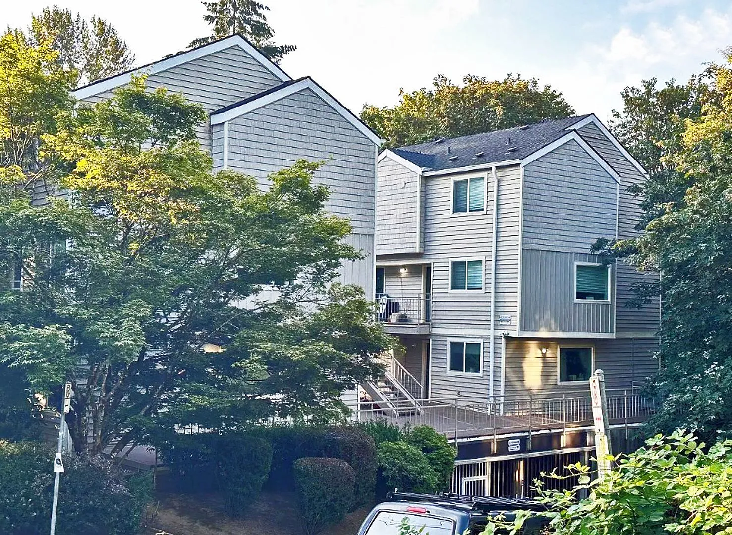 Eder House — Photo 1
