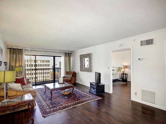 4th image of 500 North St