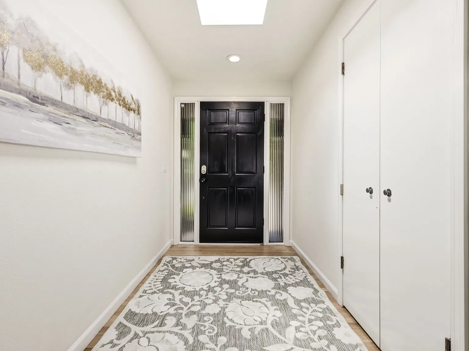 870 10th Ln — Photo 3