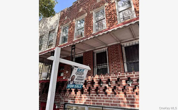 487 E 93rd Street photo 1