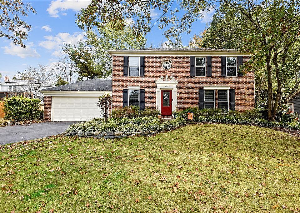 1st image of 1427 Flynn Ct