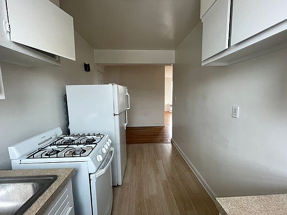 4th image of 41-24 50th St #4E