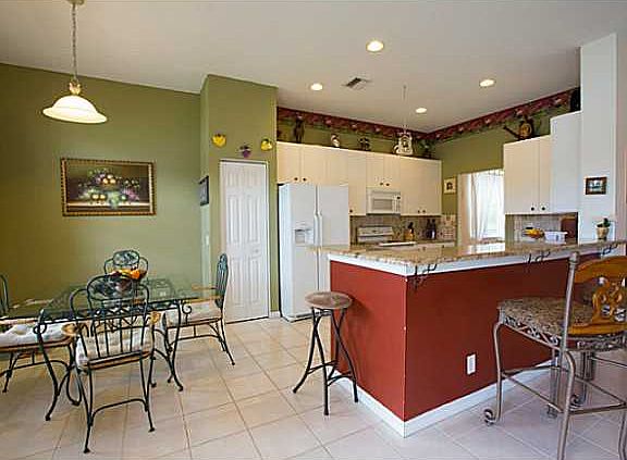 2nd image of 1079 Chenille Cir