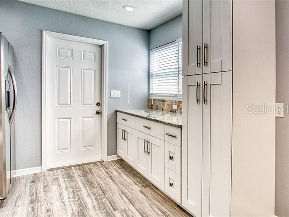 4th image of 3625 E Royal Palm Cir