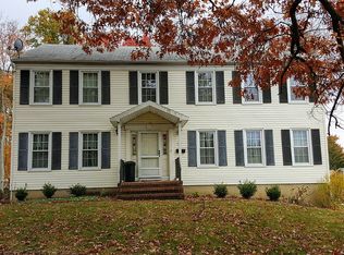 197 N Livingston Ave, Livingston, NJ 07039