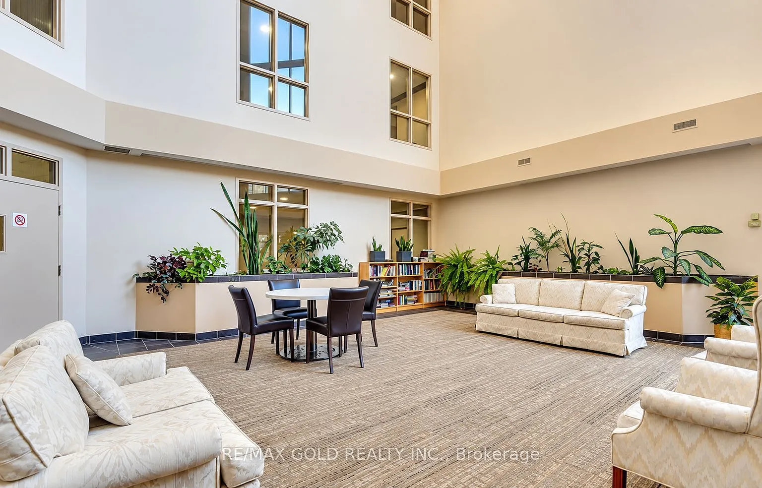 1 bed, $2,200 — Photo 4