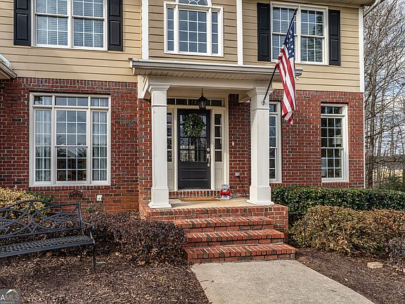 3rd image of 15 Quarter Horse Dr NW