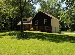 25207 E 205th St, Pleasant Hill, MO 64080