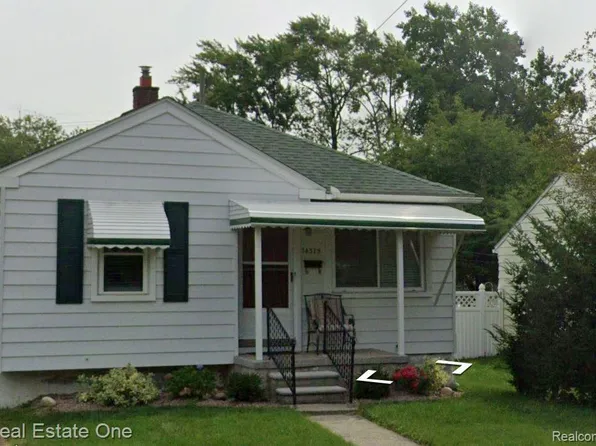 14375 Agnes St, Southgate, MI 48195