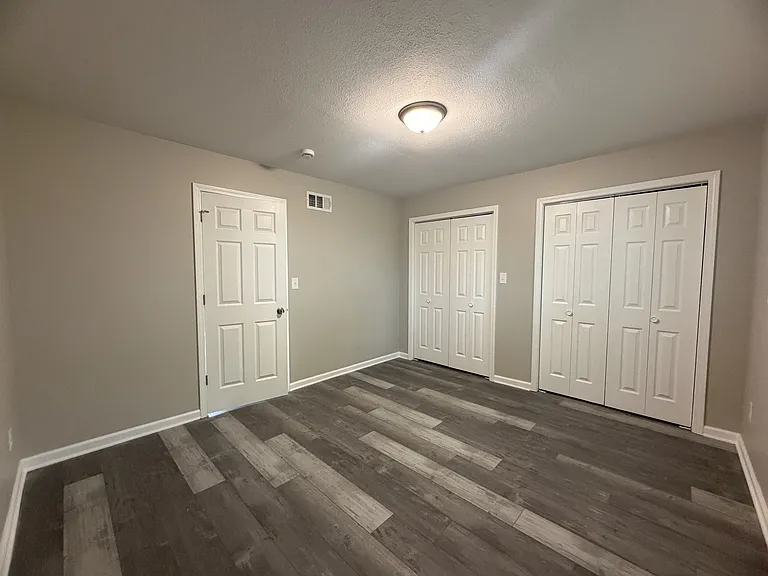 611 Ewing Avenueapt #B — Photo 11