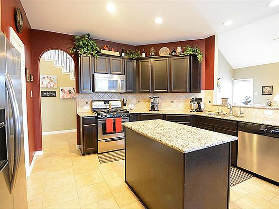 3rd image of 3016 Trail Creek Ct