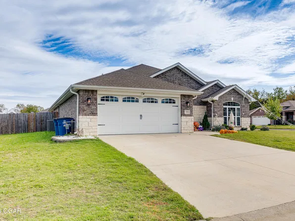 320 Sidney Ln, Webb City, MO 64870