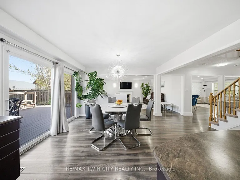 20 Webb Ave #UPPER — Photo 13