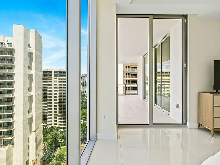 3100 N Ocean Dr #H-1409 — Photo 18