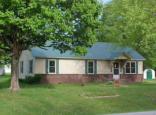 340 N Division St, Seymour, MO 65746