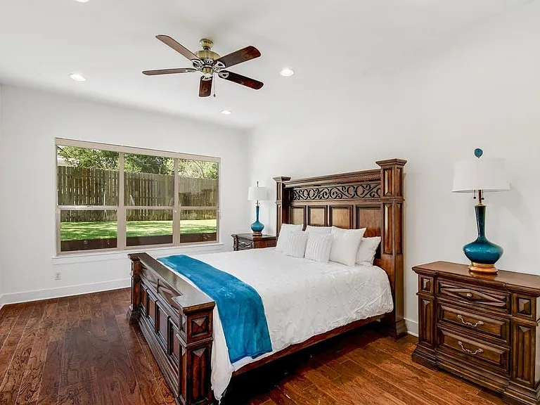 1006 Lipan Trl — Photo 16