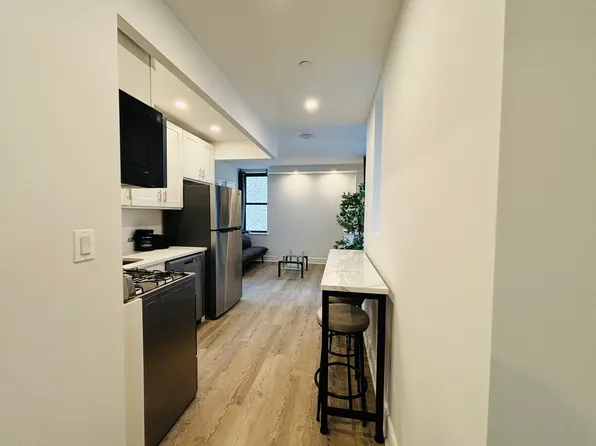 45 West 81st Street image 1 of 15