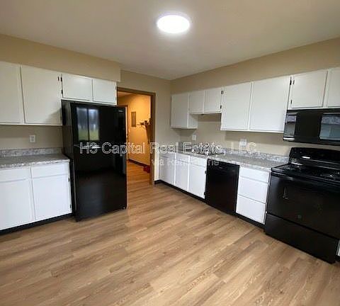 5th image of 309 Southgate Dr