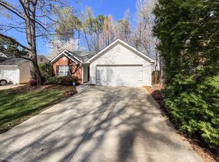 7305 Rosehall Dr, Charlotte, NC 28227