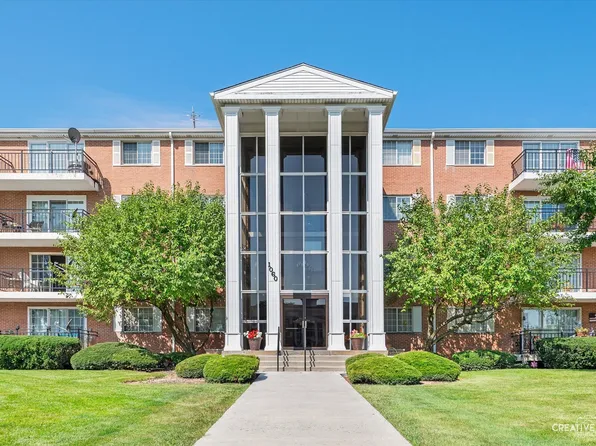 1060 N Farnsworth Ave APT 1411, Aurora, IL 60505