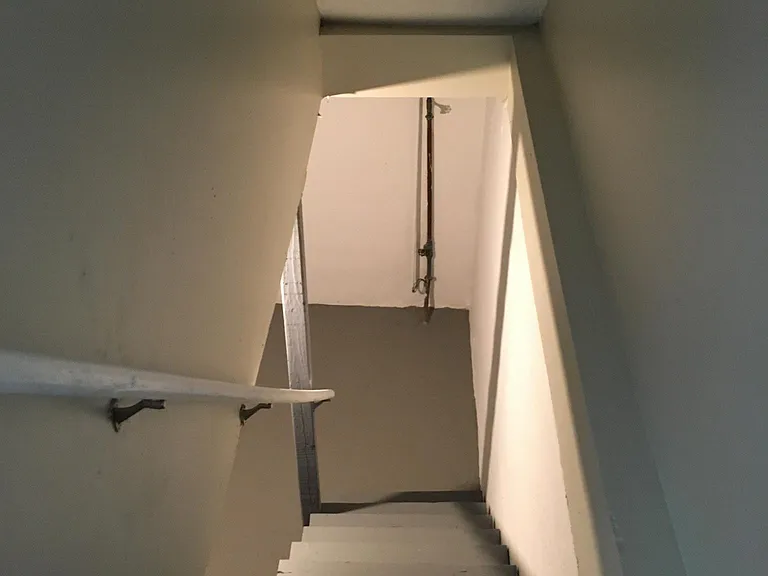 301 SE Claremont St #A — Photo 21