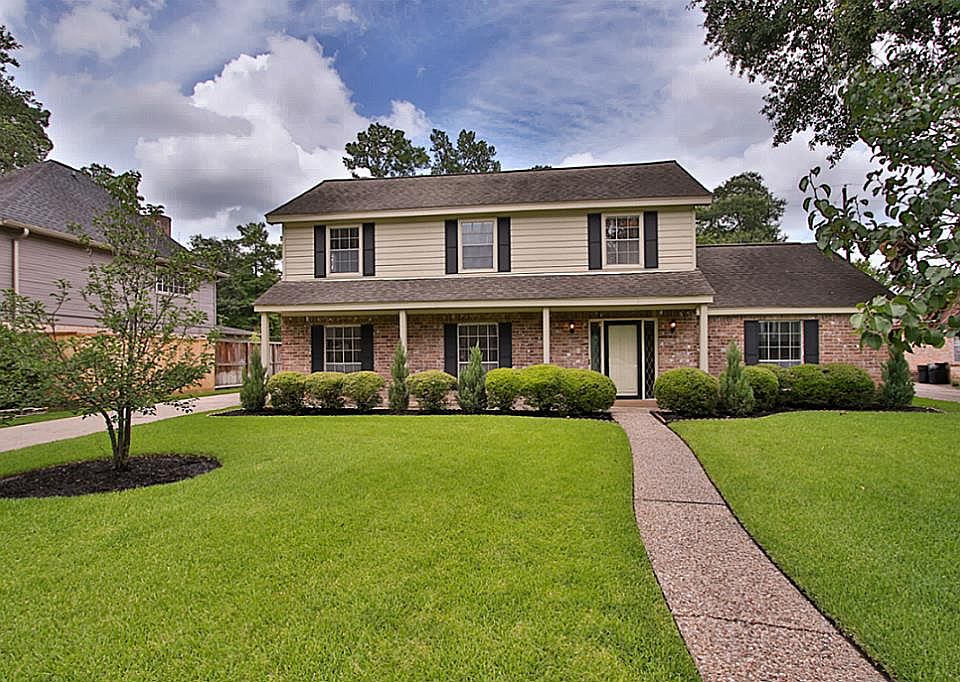 1st image of 15126 Pebble Bend Dr