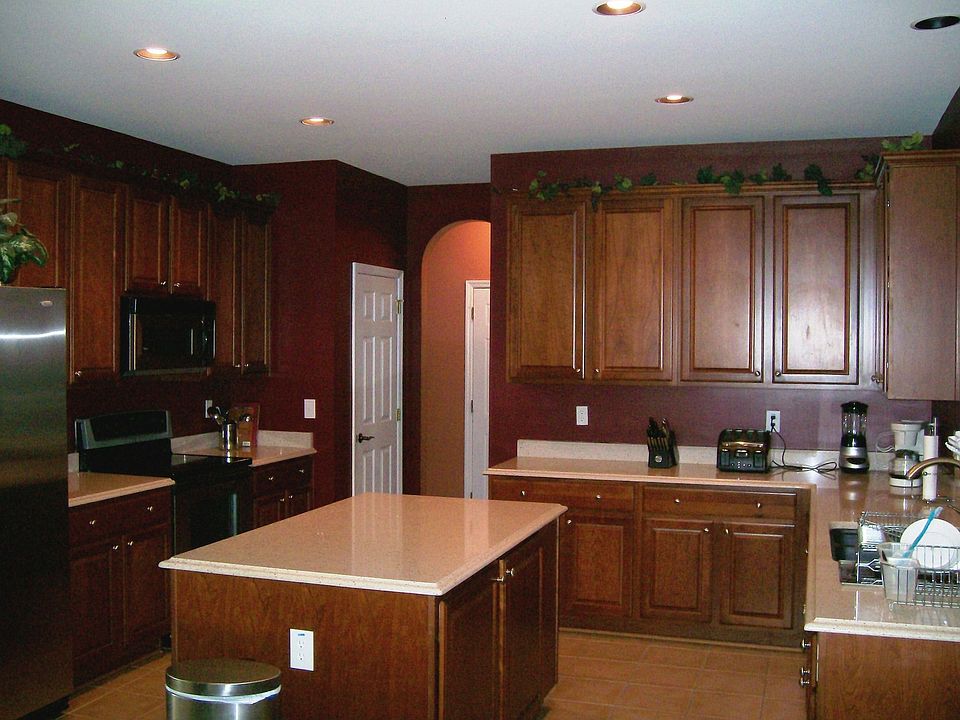 2nd image of 136 Spring Meadows Dr