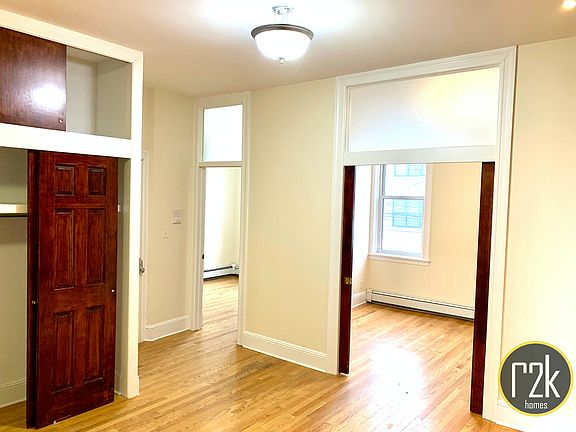 4th image of 23-18 29th St #2B