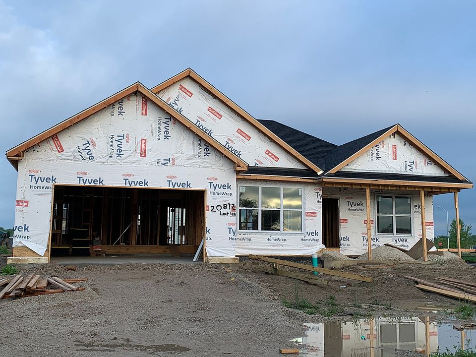 1st image of 20860 Dexter St