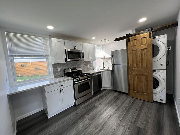 5th image of 8360 Ferndale St Floor 1