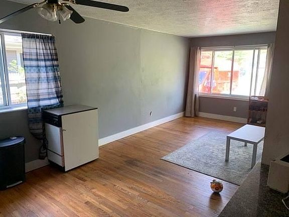 4th image of 908 Desoto Ave