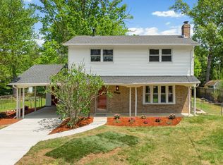 5525 Rolling Rd, Springfield, VA 22151
