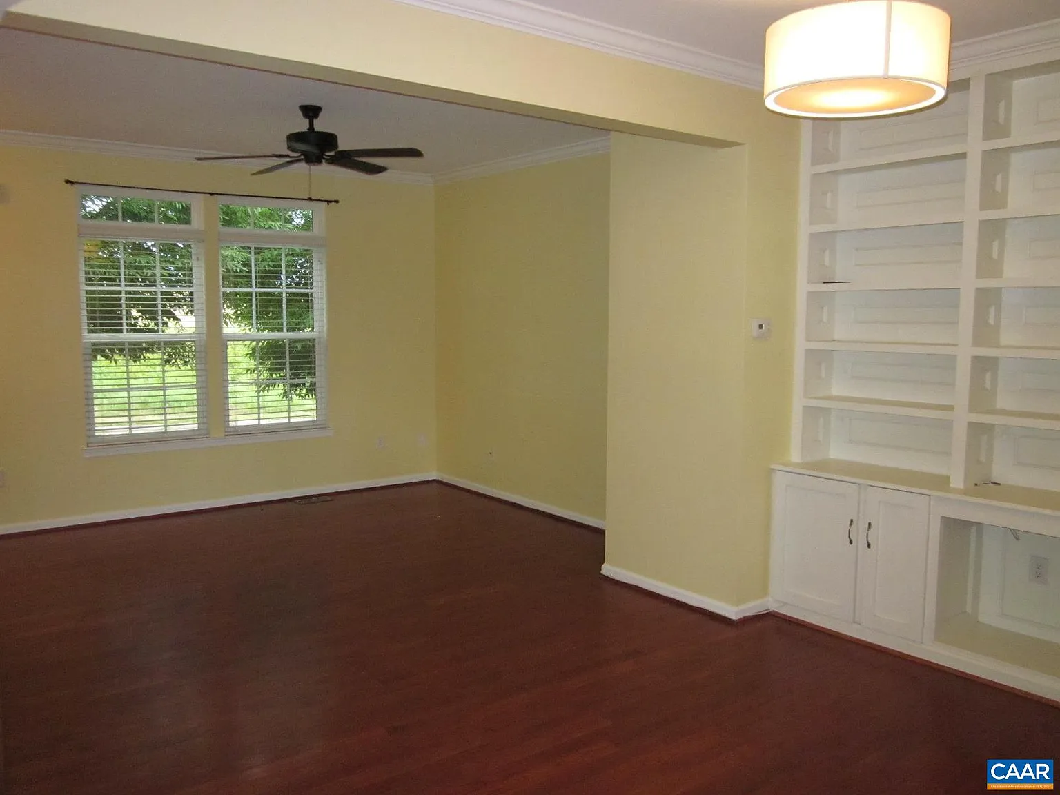 3 bed, 2.5 bath, 1622 sqft, $2,500 — Photo 3