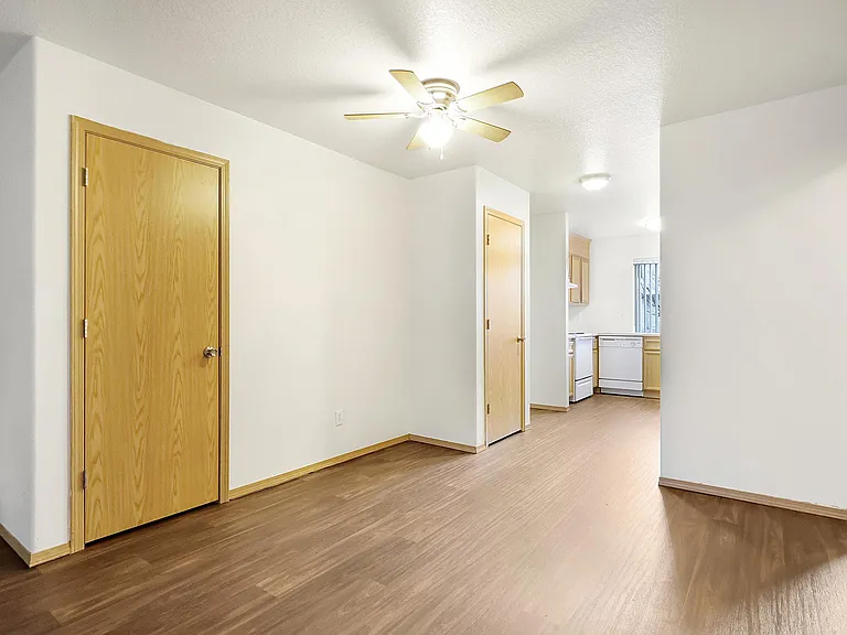 Andrea Place Apartments — Photo 10