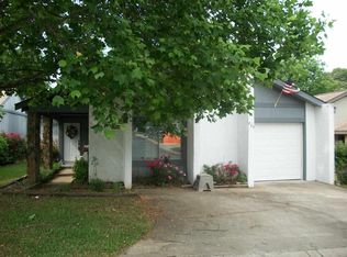 223 Atrium Ct, Warner Robins, GA 31088