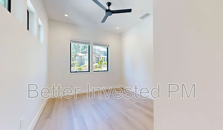 1900 Lyon Ct — Photo 13