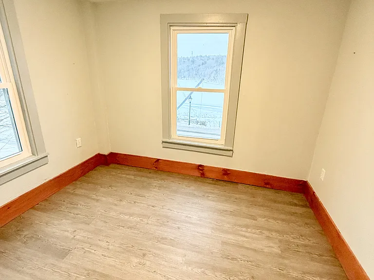 75 Water St #4 — Photo 5