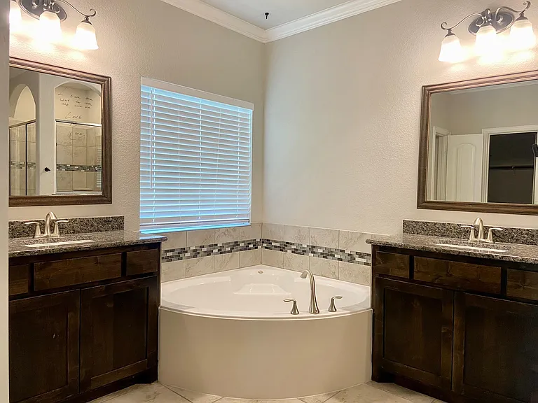 4308 Salado Creek Way — Photo 7