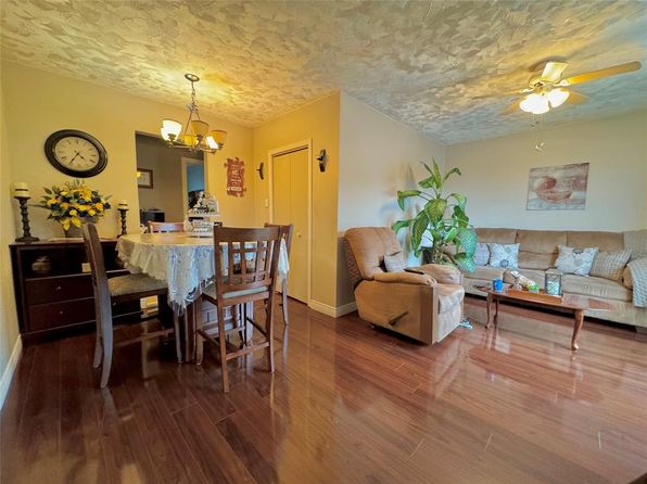 7 Vardys Avenue, Clarenville, NL A5A2A4