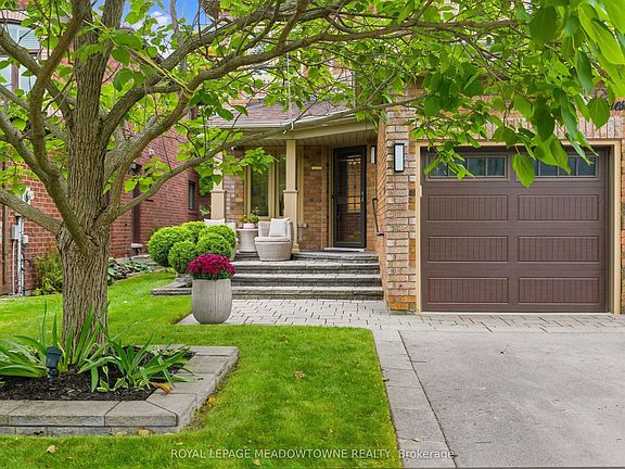 3rd image of 46 Chester Cres