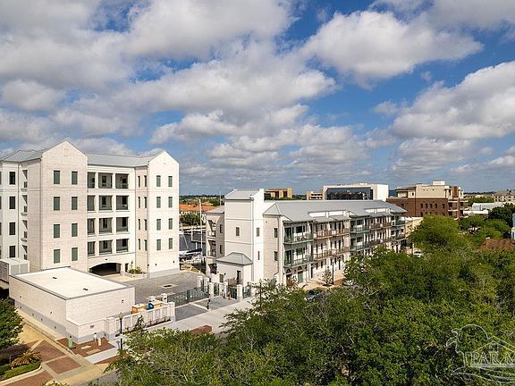 2nd image of 800 S Palafox St #301