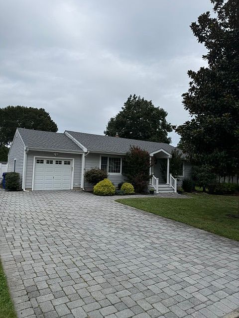 1st image of 335 Eastham Rd