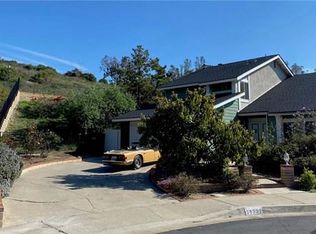 25722 Orchard Rim Ln, Lake Forest, CA 92630