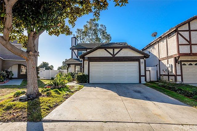 1st image of 4993 Manzanita St