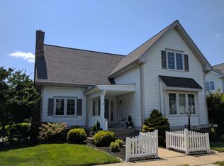 615 Caravay Ln, Downingtown, PA 19335